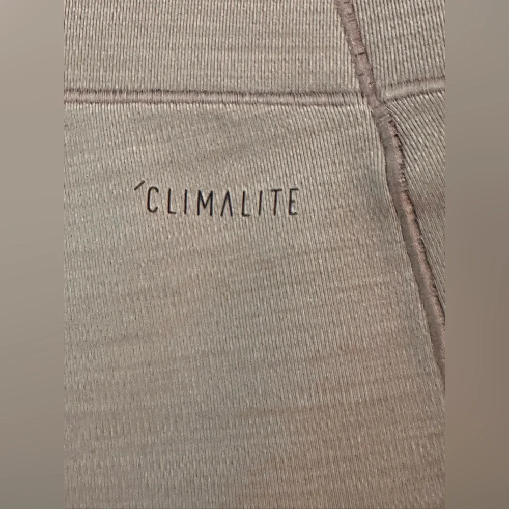 Adidas Women's "Climalite Legging" Grey, Size L - Picture 6 of 8